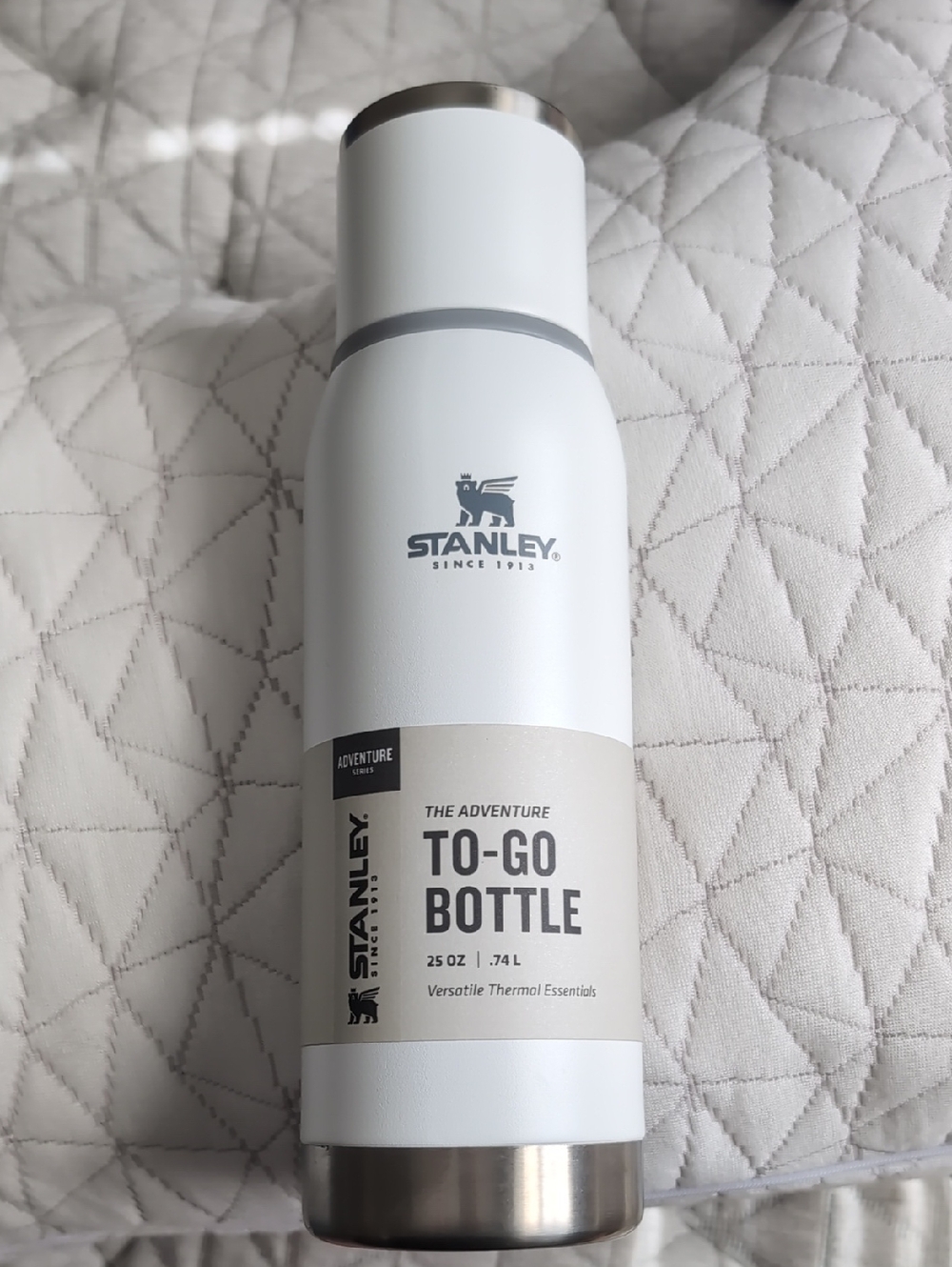 Stanley "Frost" Adventure To-Go Bottle! 🤍